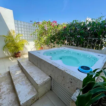 Casa Badillo 4 3br Crazy Rooftop Oldcity Jacuzzi Ac Hottub Wifi Apartment
